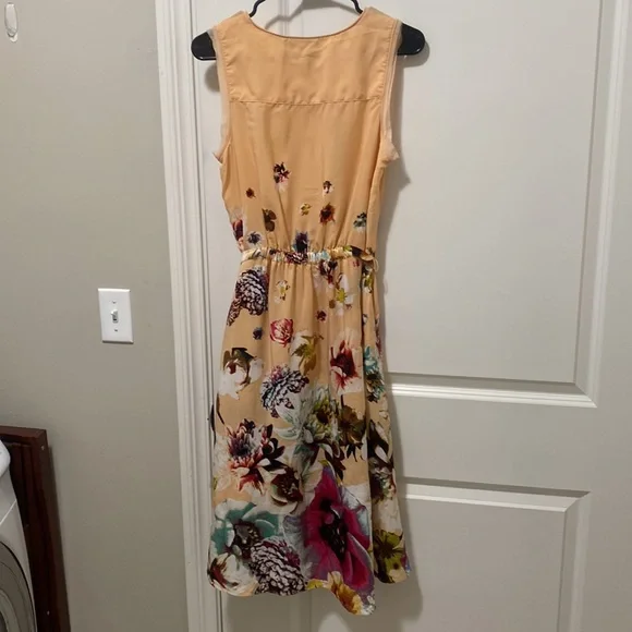 Simply Vera by Vera Wang Floral Dress SZ Medium - Picture 2 of 4